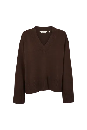Cady V. Neck - Chocolate torte