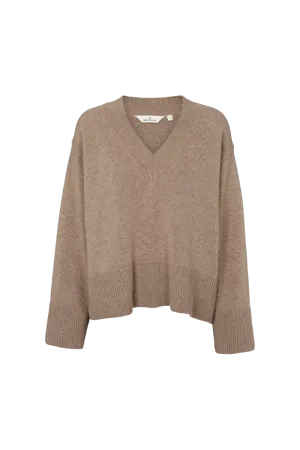 Cady V. Neck - Greige