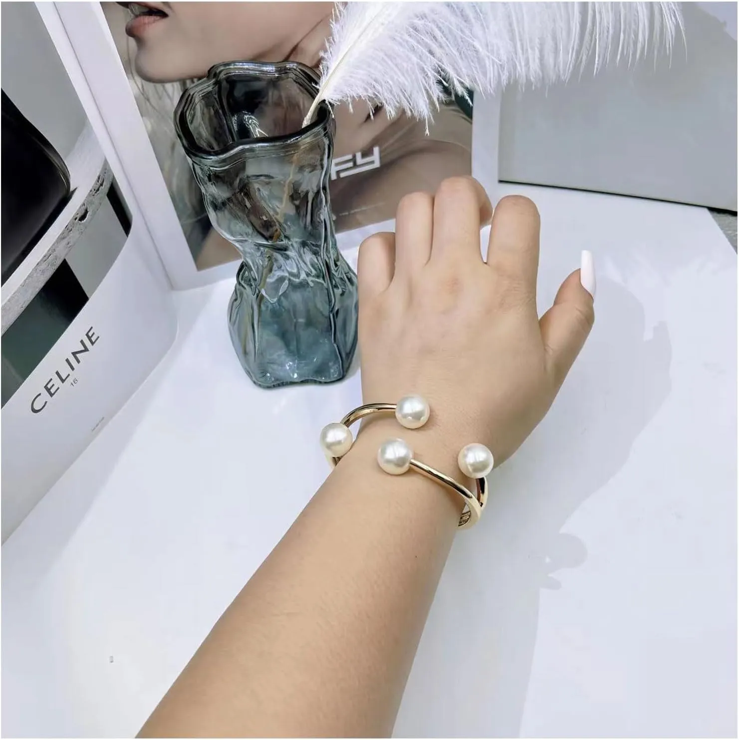 Pearl Bangle Bracelet for Women Chunky Pearl Gold Bangle Opened Bracelet Minimalist Cuff Bracelet for Women