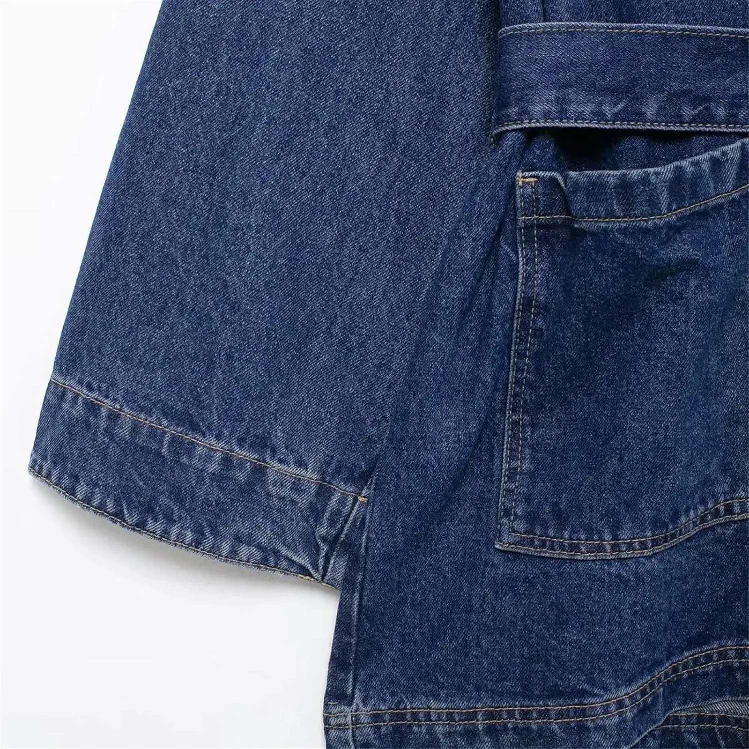 Women Vintage Straight Jean Jacket Loose Button Up Long Sleeves Washed Denim Jacket With Belted Denim Jacket